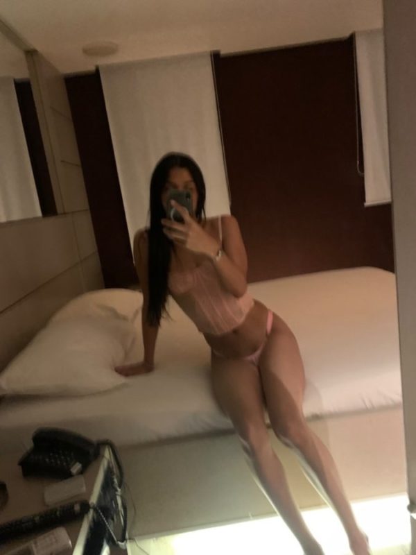 Laís Soares 4