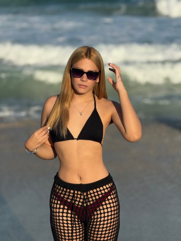 Giulia Marques 54