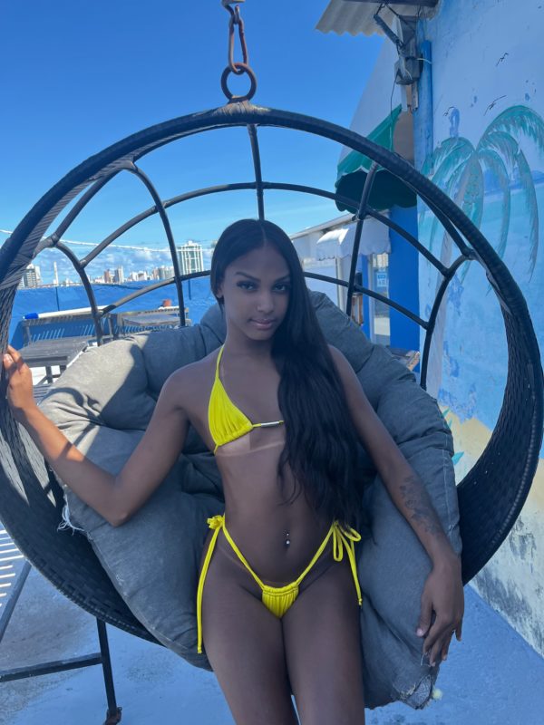 Sophia Veloso 8