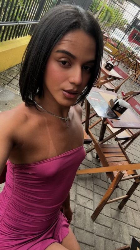 Josie Badni 6