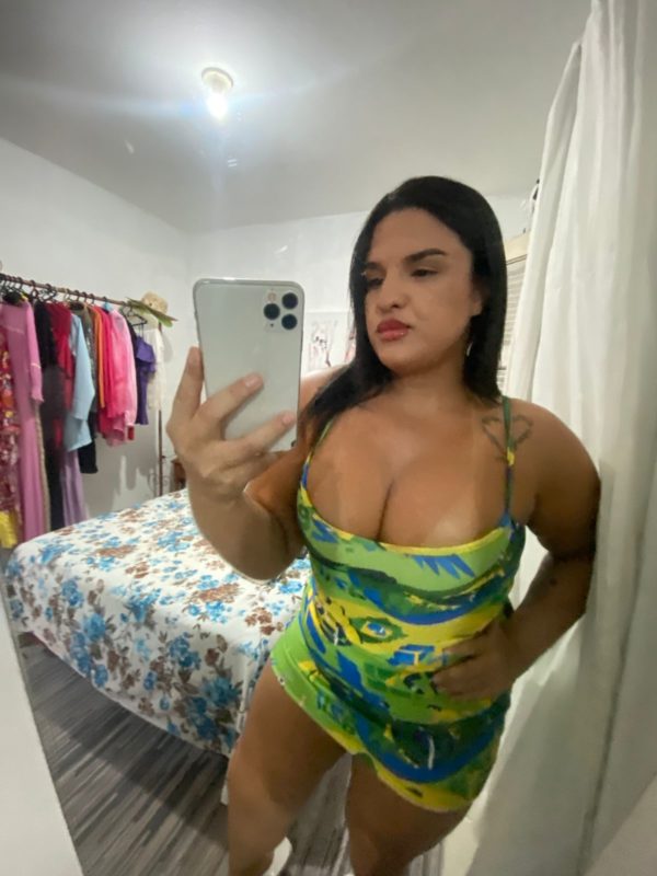 Larissa mel 15