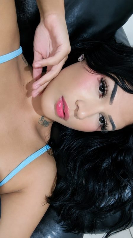 Daphne Larissa 5