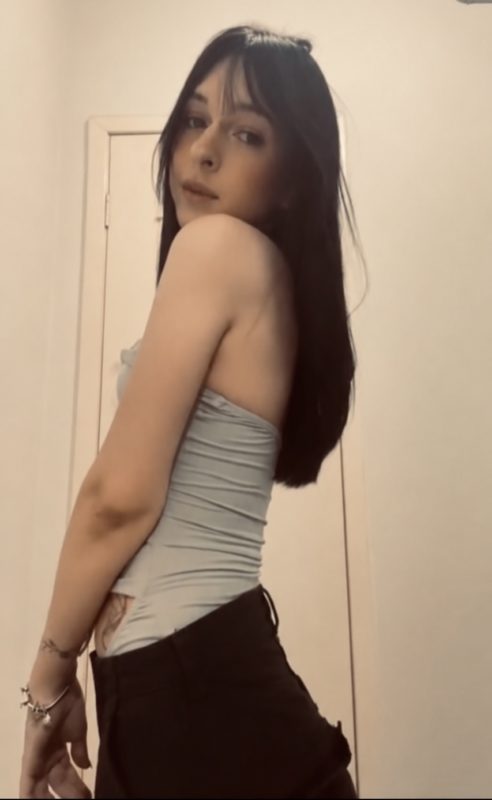 Julia Petroni 3
