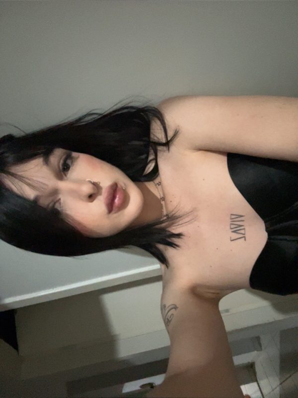 Julia Petroni 5
