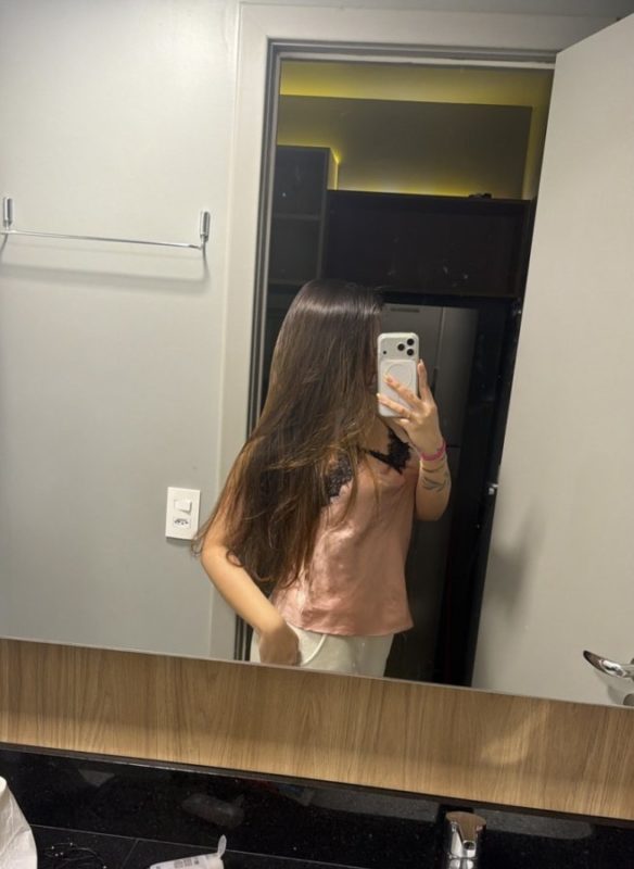 Mariana Pachey 4