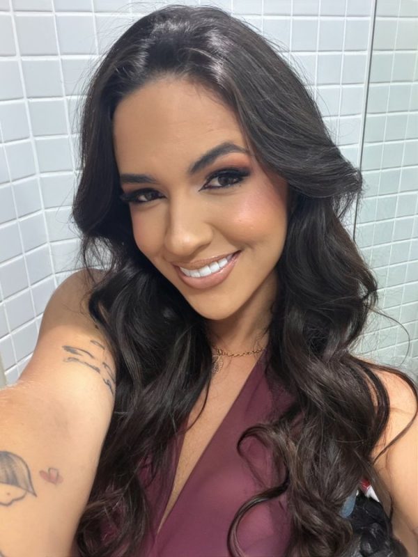 Nicolly Raphaela 17
