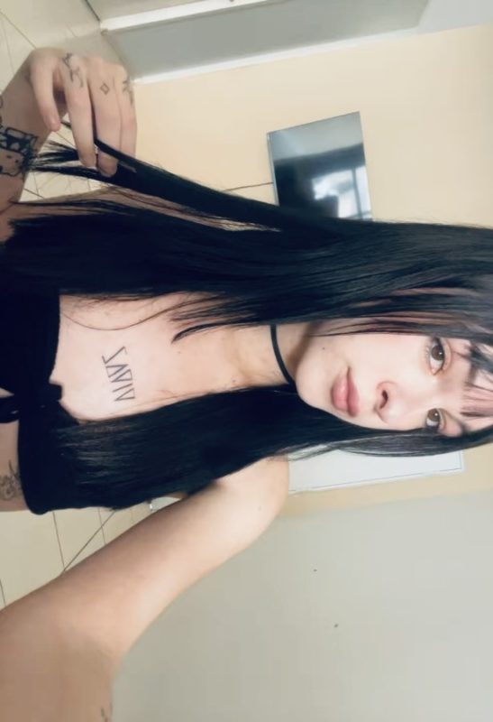 Julia Petroni 7