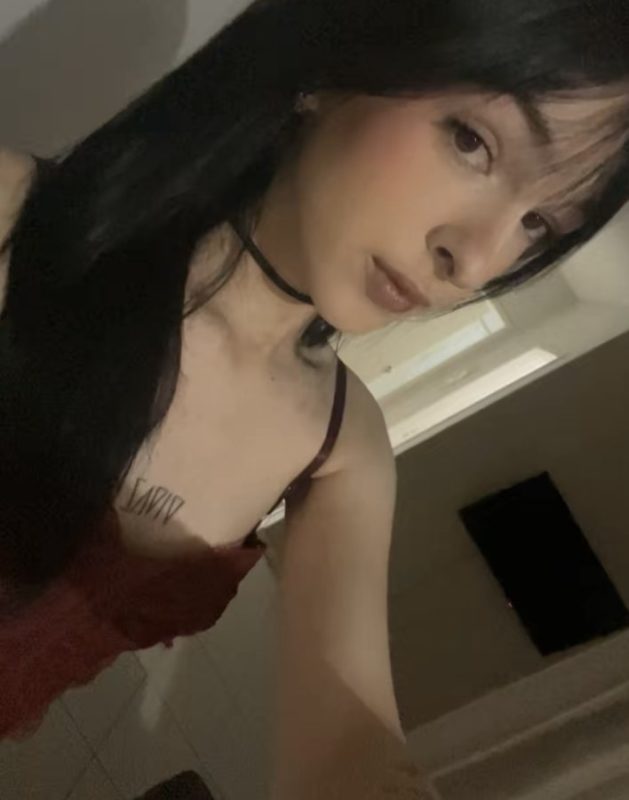 Julia Petroni 6