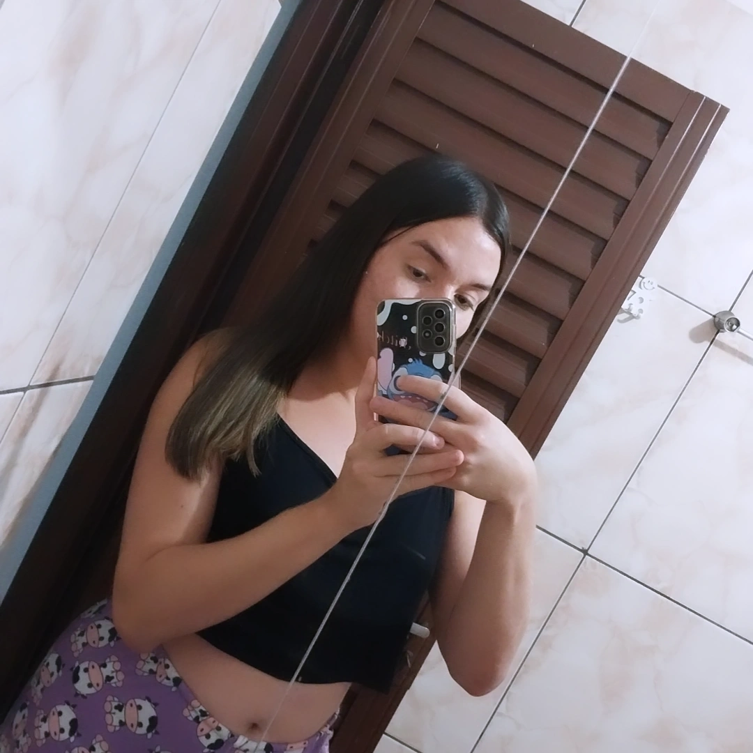 Mirelly Alves 2