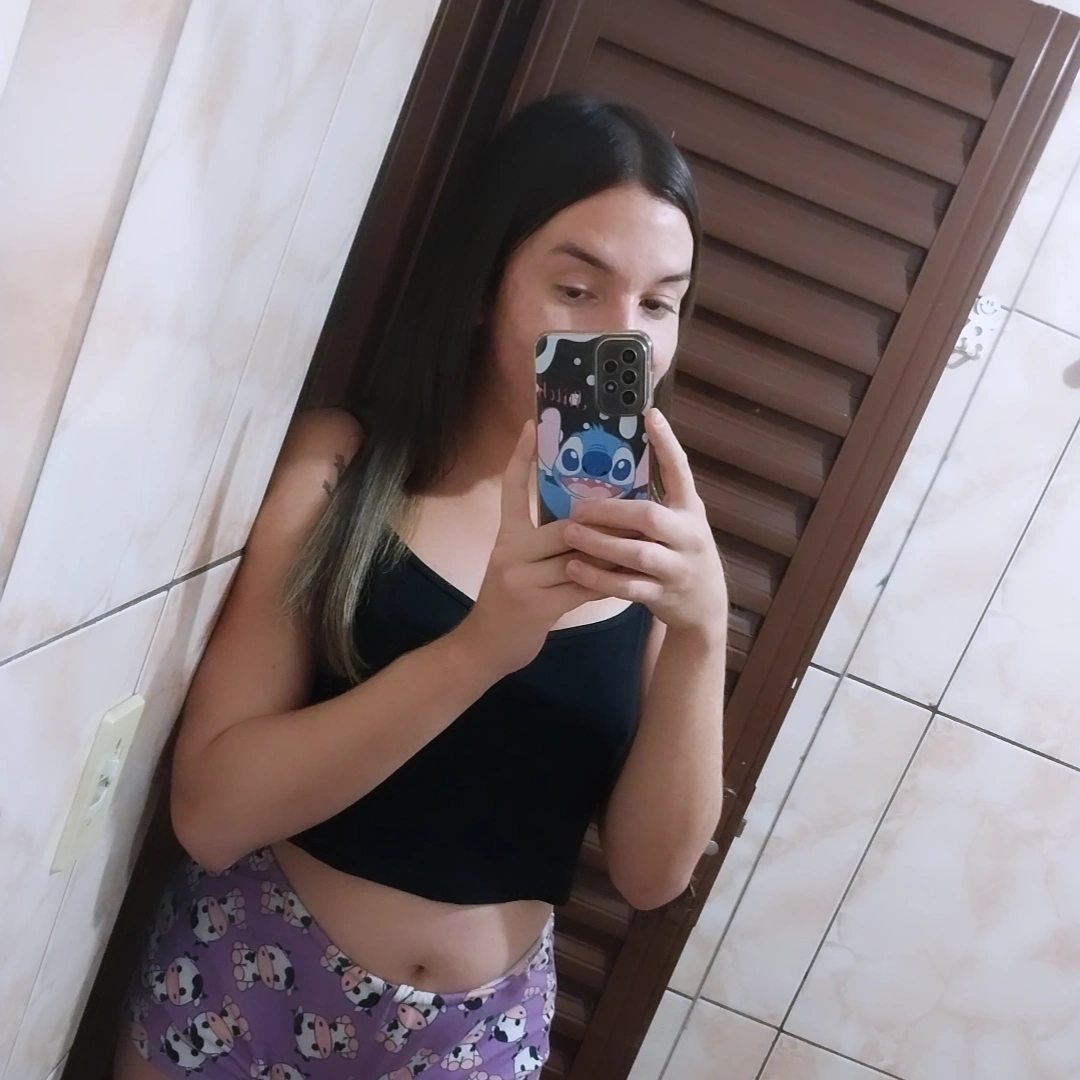 Mirelly Alves 17