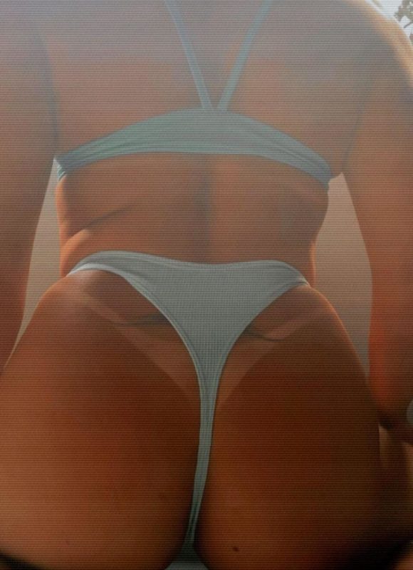 Thayná Carioca 5