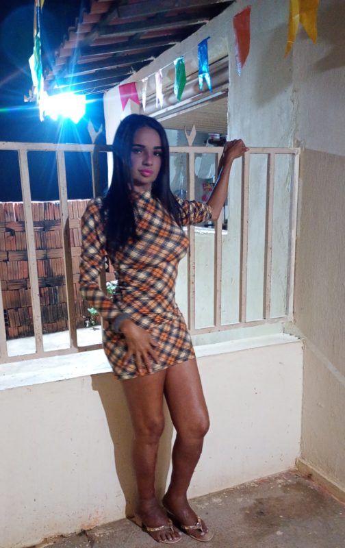 Kelly Cruz 3