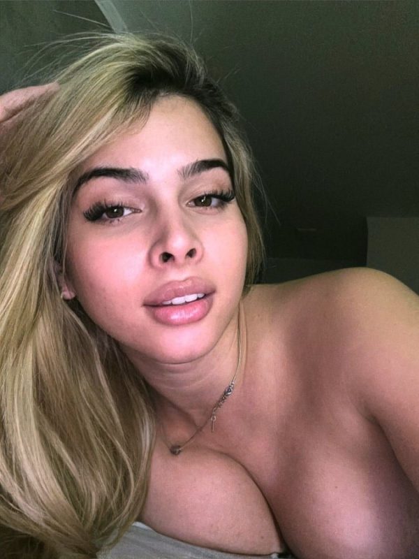 Victoria Santoriny 17