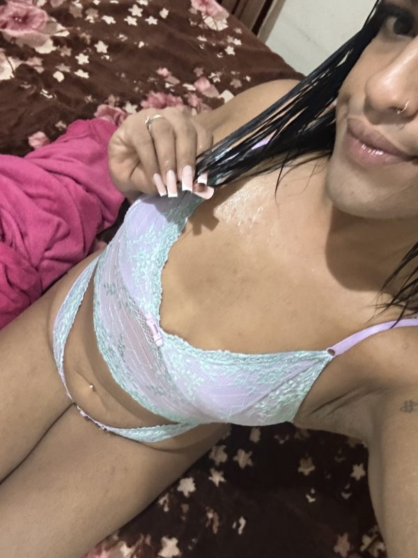 Yasmin Louise 5