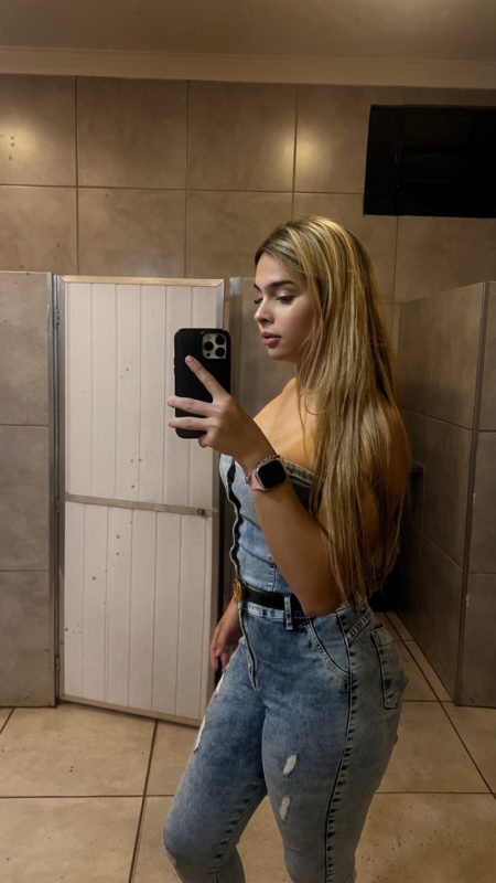 Victoria Santoriny 19