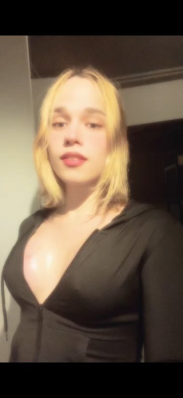 Mia 24