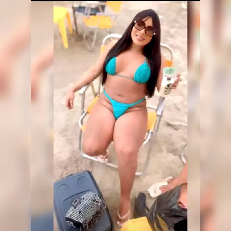 Larissa 6