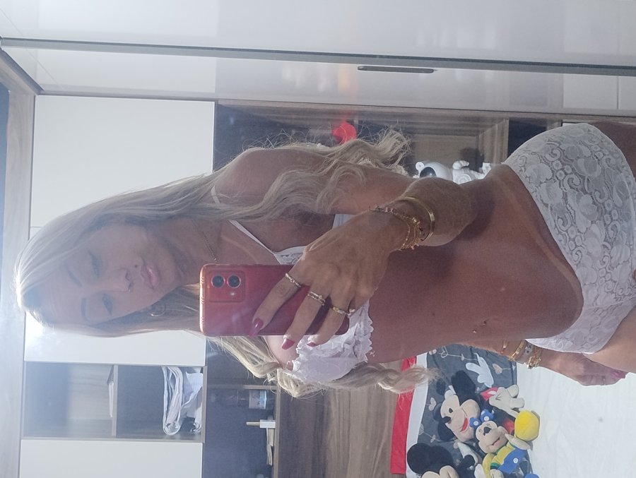 Leticia Danthas 22
