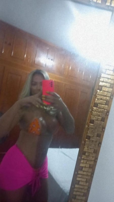 Gabrielly Queiroz 24