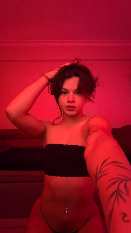 Luna Gomez 3
