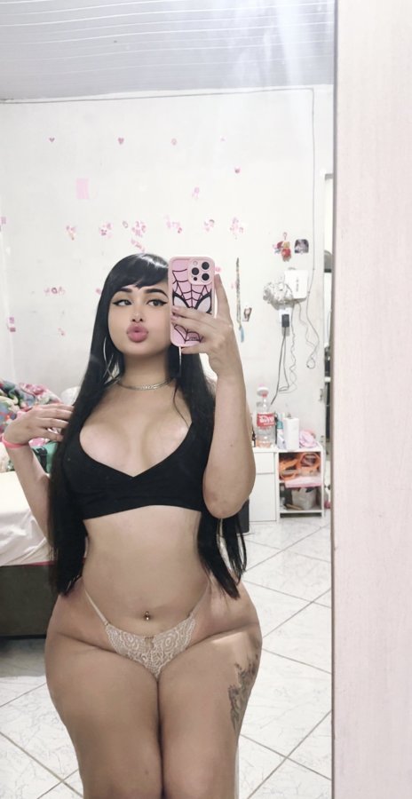 Isabelle Mendes 000000750238_DFED2484-CFAD-4228-AC1B-81C74C446D0A.jpg