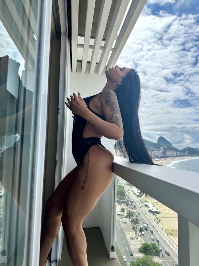 Vivian Santinni 000001235784_81c17ac0-4e45-4bd3-a770-103c193c7b26.jpg
