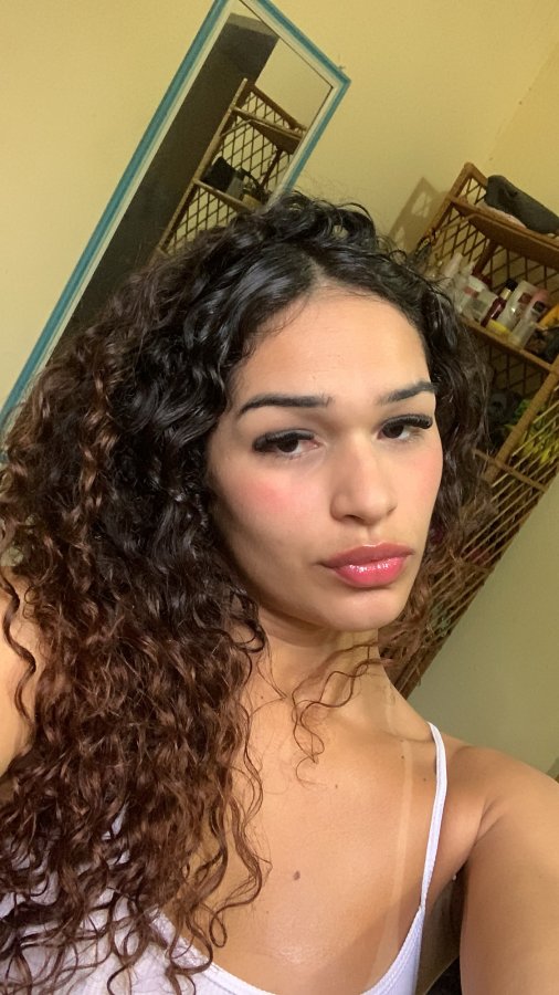 Elisa Ninfeta 000001484713_AE8C0847-4FB4-41A2-BE21-AEB9E97DB284.jpg